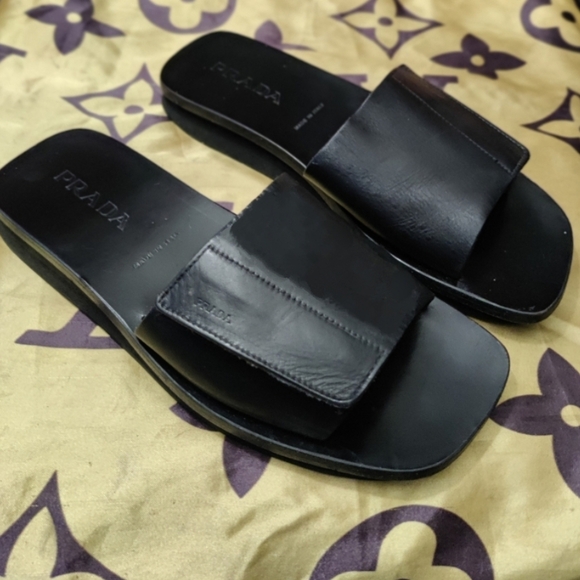 Prada leather slides - Picture 4 of 8